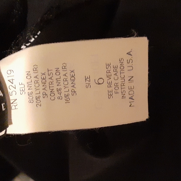 La Blanca by Rod Beattie blk one piece bathing suit size 6 w/ mesh V cut outs. - Picture 7 of 7